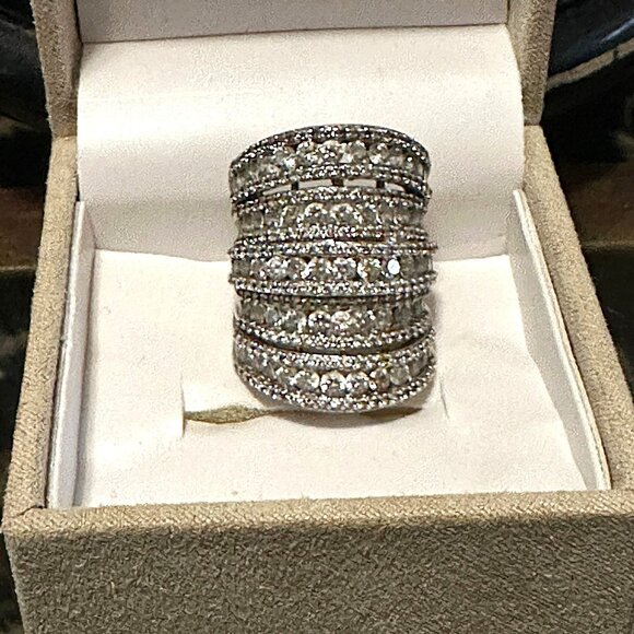 JtV 12 Row Vintage Knuckle to Knuckle Faux Diamond Ring in .925 Silver sz7 - Picture 3 of 8